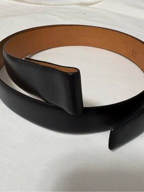 Trafalgar Hand Polished Cortina Leather No Buckle Harness Belt Strap, Black